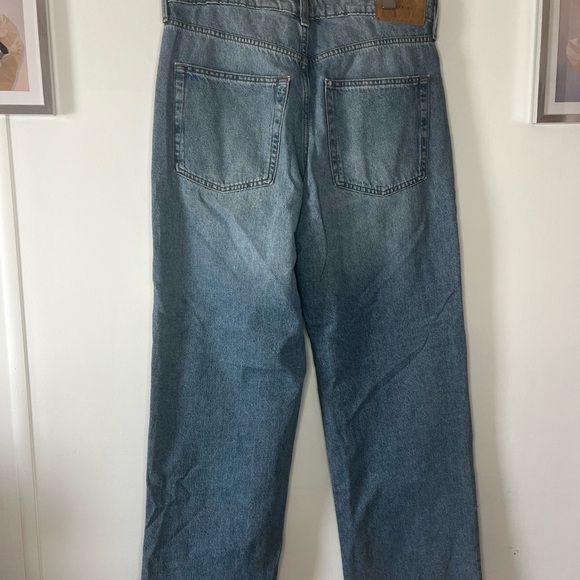 Women's Blue Wide-Leg Jeans - Casual Flare Style - Picture 2 of 4